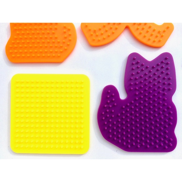 Perler Bead Lot 6 oz Melt Beads & 4 Peg Boards Mermaid Cat Dog Square - Picture 3 of 4